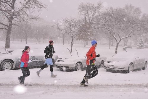 暴風雪襲擊美國東海岸 積雪將達50厘米