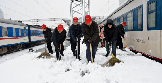 抗冰雪南鐵人在行動