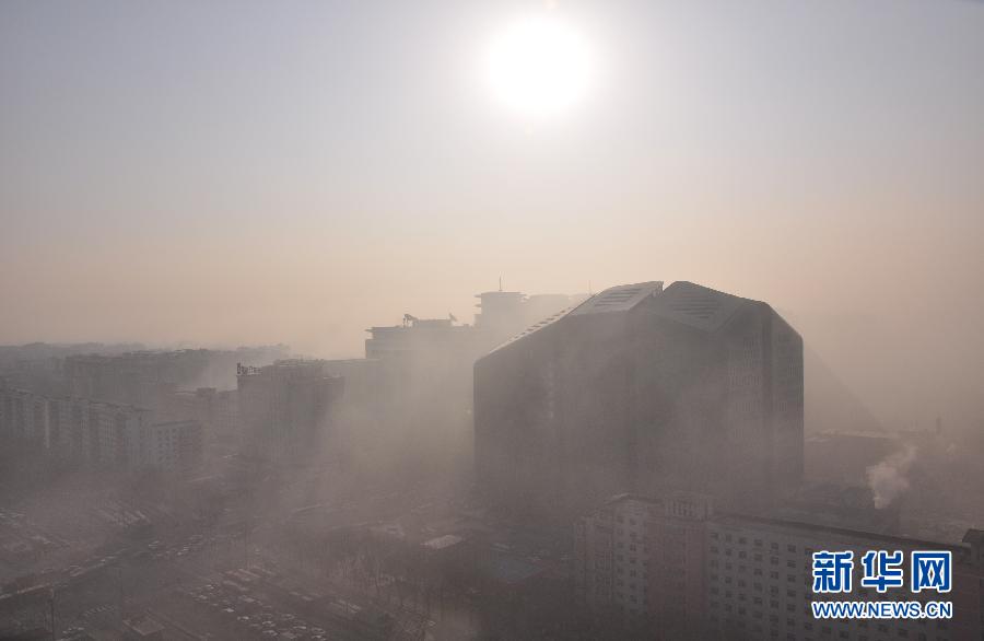 #（晚報）（4）我國多地大霧持續(xù) 中央氣象臺繼續(xù)發(fā)布大霧藍(lán)色預(yù)警